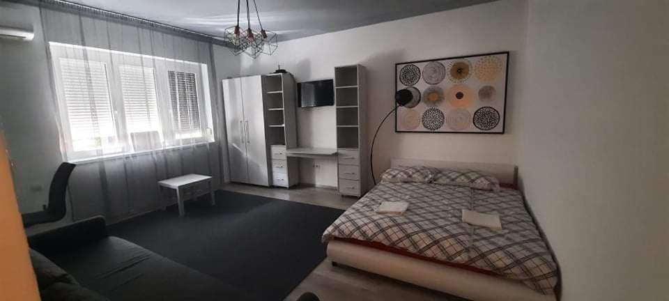 Merey Apartment Szeged Eksteriør billede