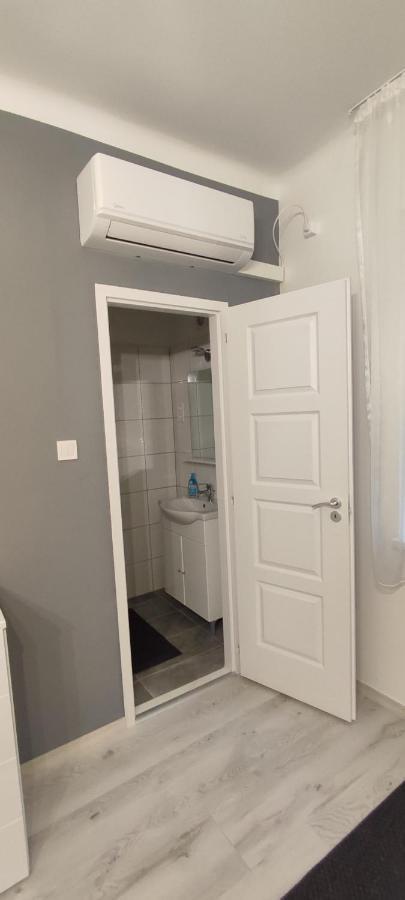 Merey Apartment Szeged Eksteriør billede