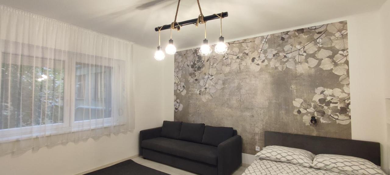 Merey Apartment Szeged Eksteriør billede